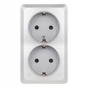 BERG gniazdo natynk. podw z uziem 2x2P+Z schuko IP 20-kolor srebrny 3738-06